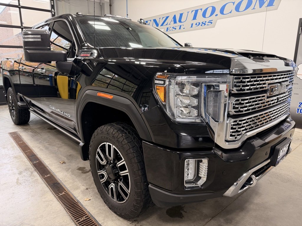 Used 2021 GMC Sierra 3500 Denali w/ Denali Black Diamond Edition image 5