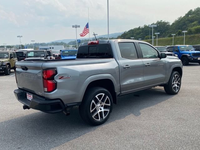 Used 2023 Chevrolet Colorado Z71 w/ Z71 Convenience Package 2 AWD/4WD image 5