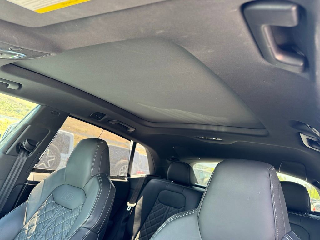Used 2023 Audi SQ8 Premium Plus AWD/4WD image 12