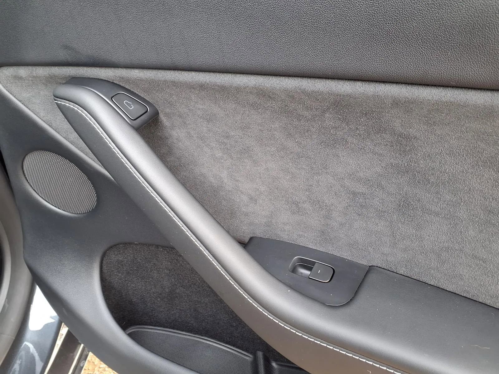 Used 2024 Tesla Model Y Long Range image 15