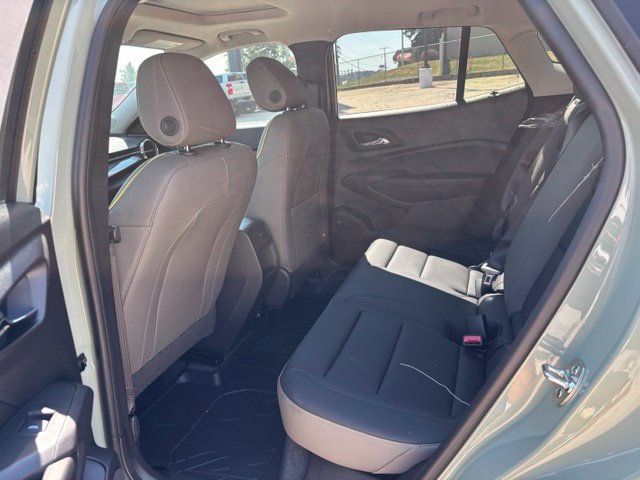 New 2026 Chevrolet Trax ACTIV w/ Sunroof Package FWD image 12