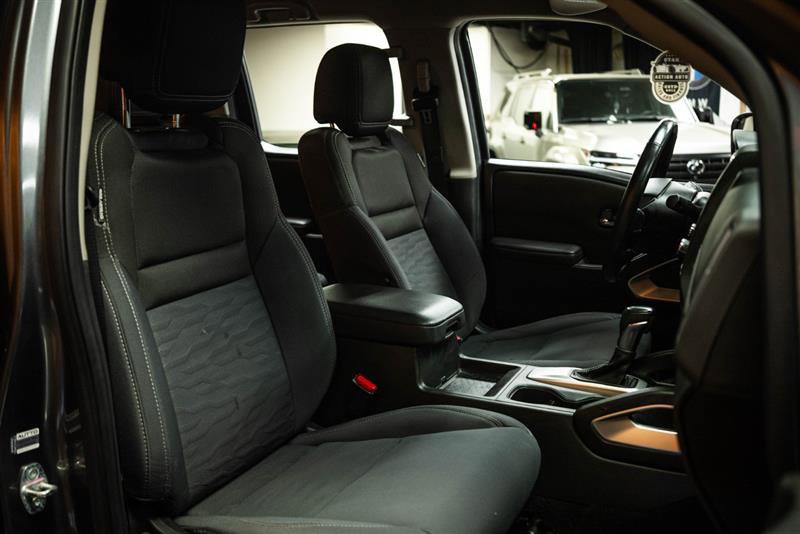 Used 2023 Nissan Frontier SV w/ SV Convenience Package image 14