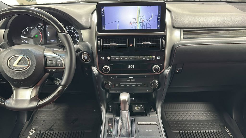 Used 2023 Lexus GX 460 Premium w/ Premium Package image 12