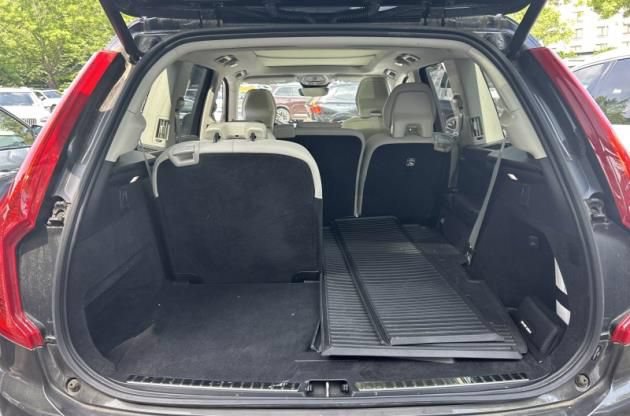 Used 2023 Volvo XC90 B6 Ultimate w/ Protection Package Premier AWD/4WD image 6