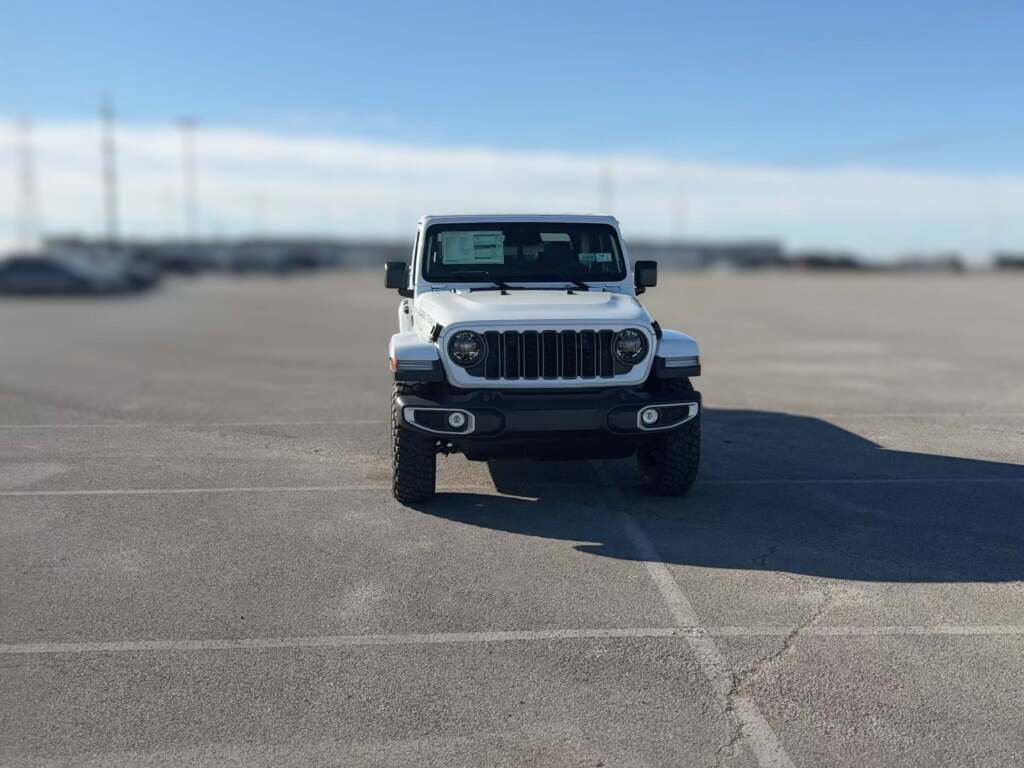 New 2026 Jeep Gladiator Sport image 2