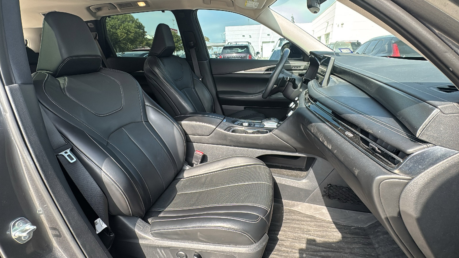 Used 2023 INFINITI QX60 Luxe w/ Cargo Package image 32