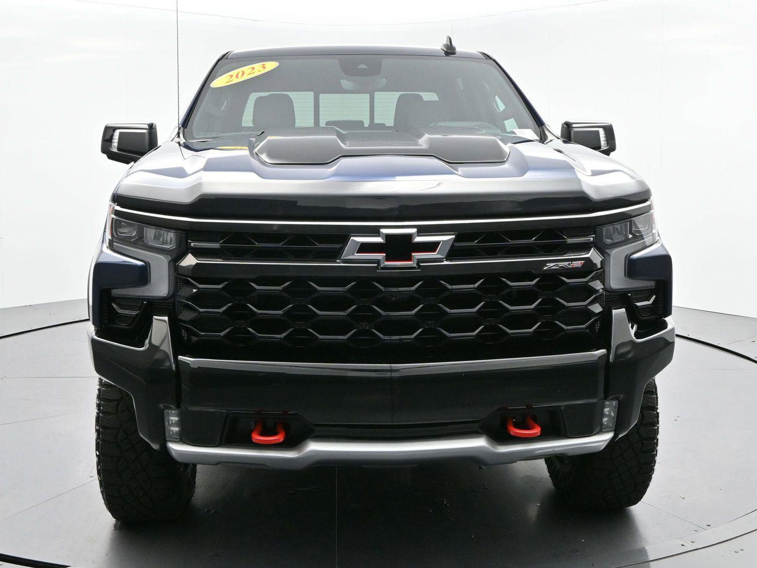 Used 2023 Chevrolet Silverado 1500 ZR2 w/ Technology Package image 2