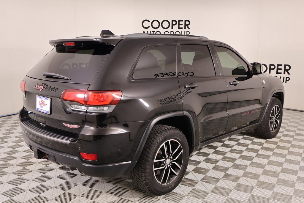 Used 2018 Jeep Grand Cherokee Trailhawk w/ Trailhawk Luxury Group image 22