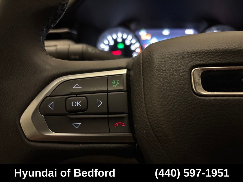 Used 2024 Jeep Compass Latitude AWD/4WD image 16