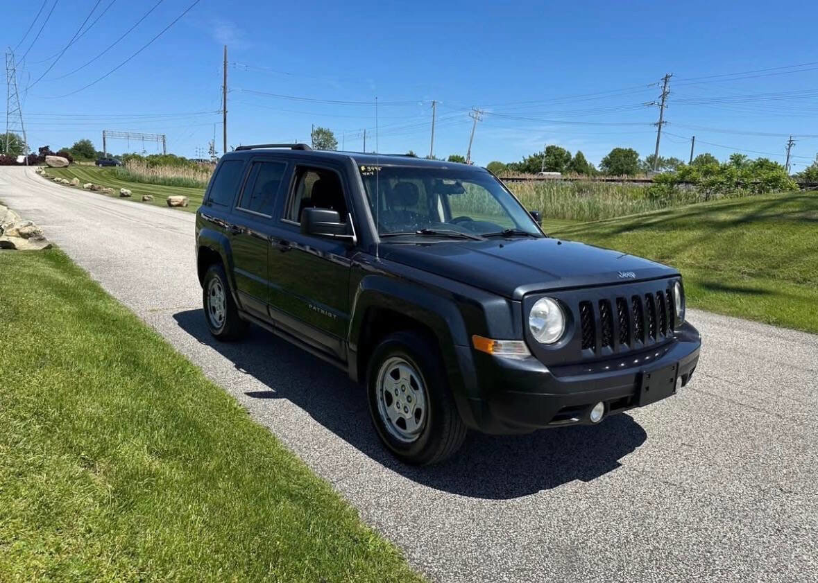Used 2014 Jeep Patriot Sport AWD/4WD image 3