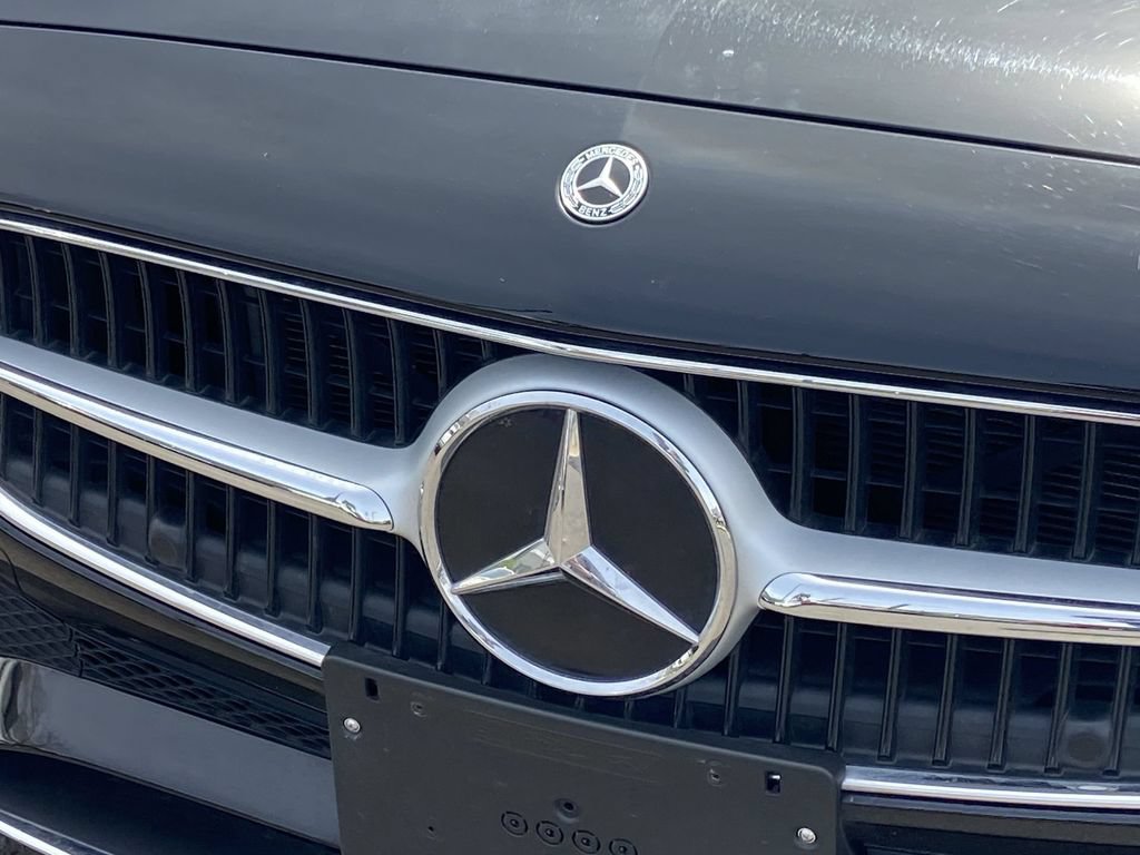 Used 2025 Mercedes-Benz C 300 Sedan image 26