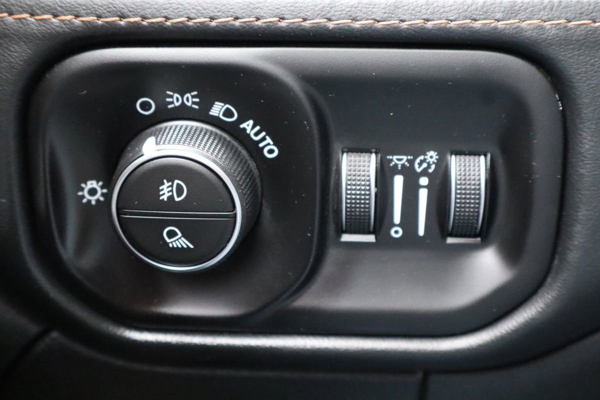 Used 2019 RAM 2500 Limited image 29