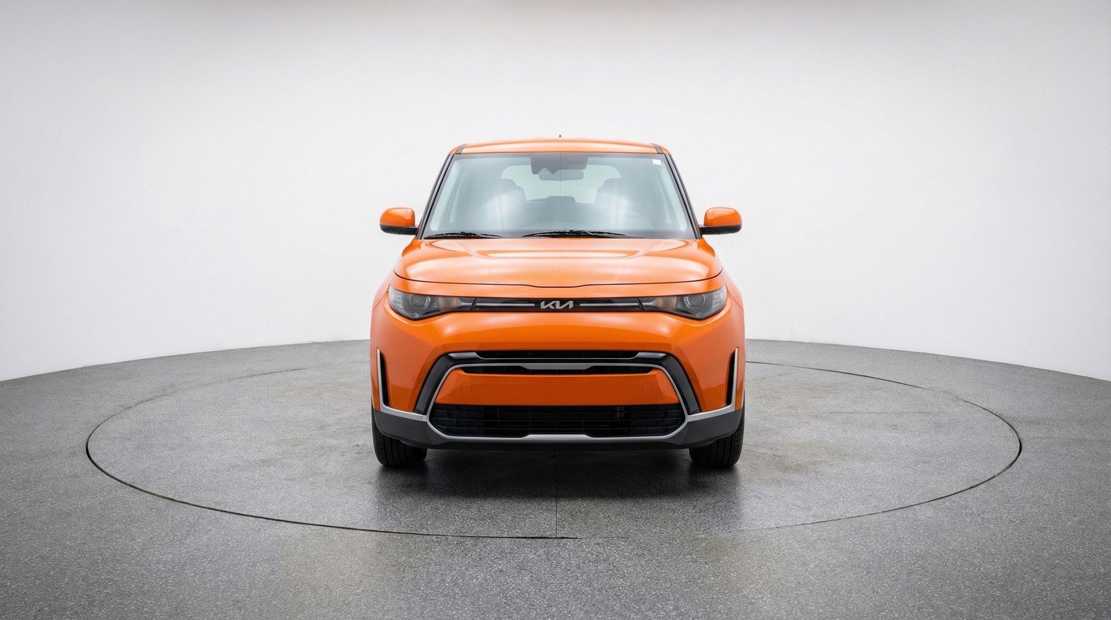 Used 2025 Kia Soul LX w/ LX Technology Package image 2