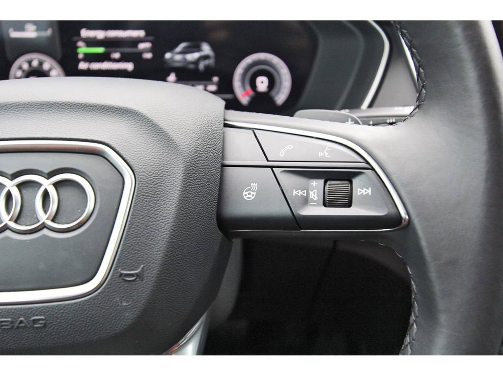 Used 2023 Audi Q5 2.0T Premium Plus w/ Premium Plus Package AWD/4WD image 16
