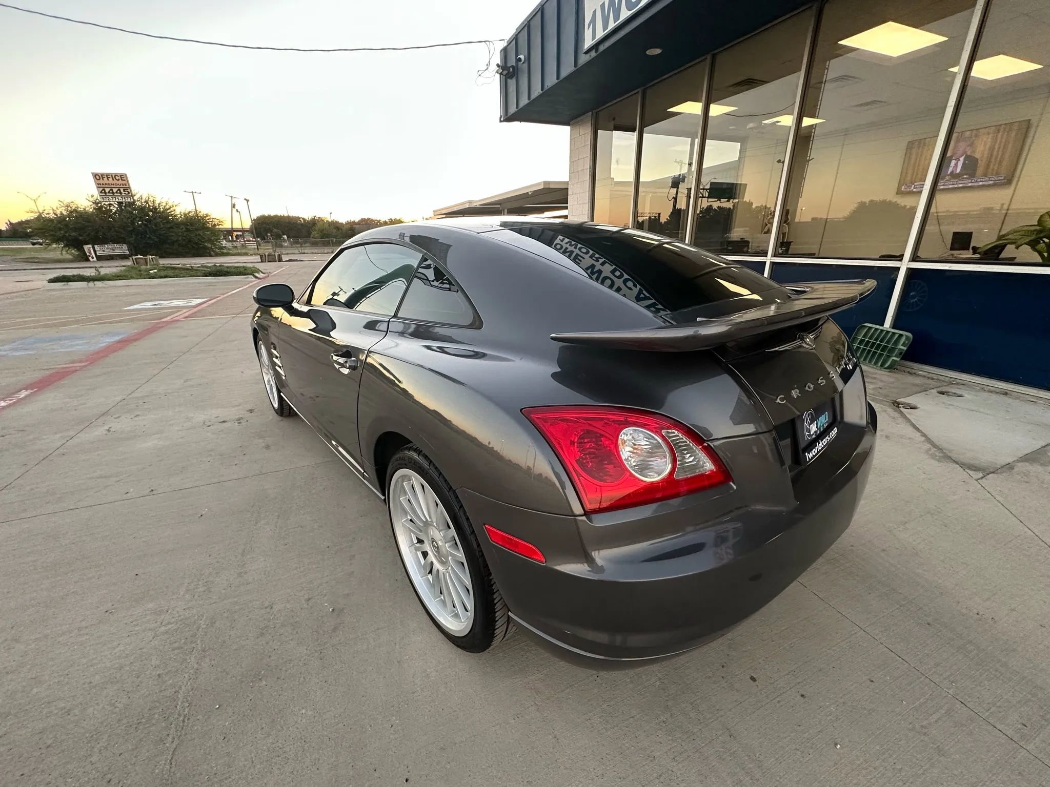 Used 2005 Chrysler Crossfire SRT-6 image 3