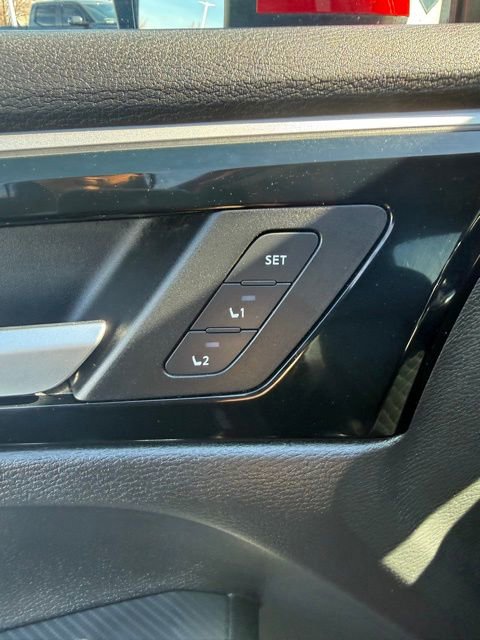 Used 2024 Mitsubishi Outlander SEL image 16