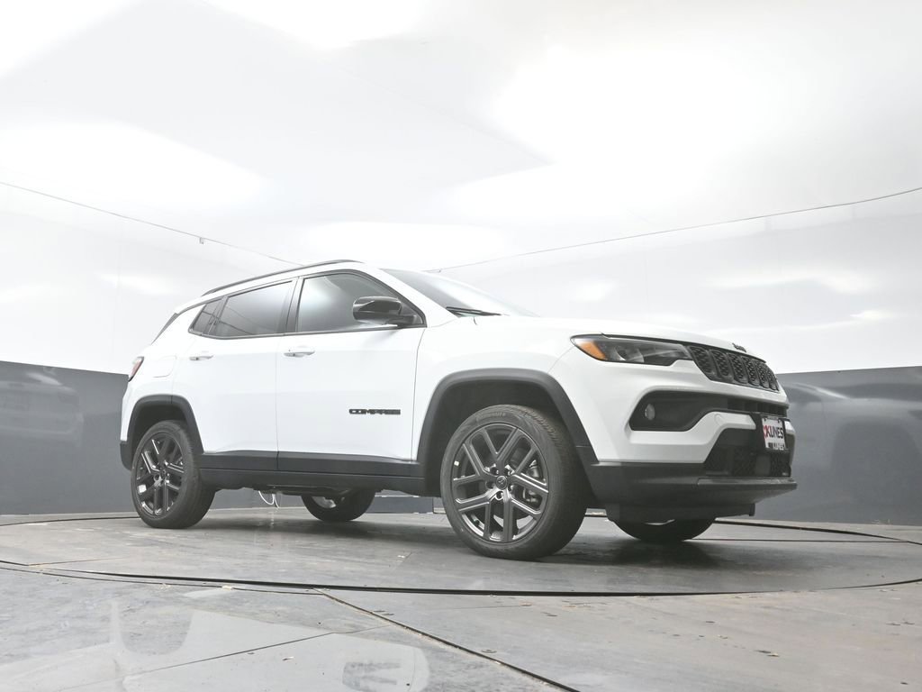 New 2026 Jeep Compass Latitude image 37