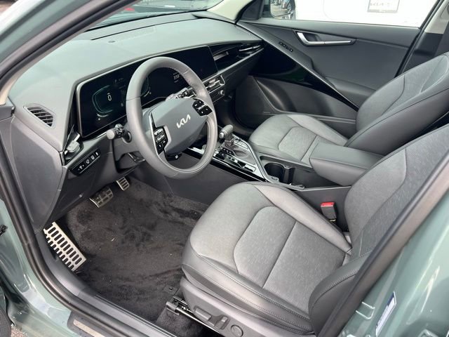 New 2025 Kia Niro SX Touring image 11