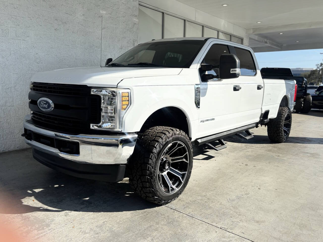 Used 2019 Ford F250 XL w/ Power Equipment Group AWD/4WD image 5