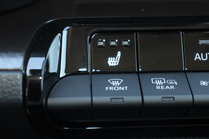 New 2027 Toyota Prius FWD image 17