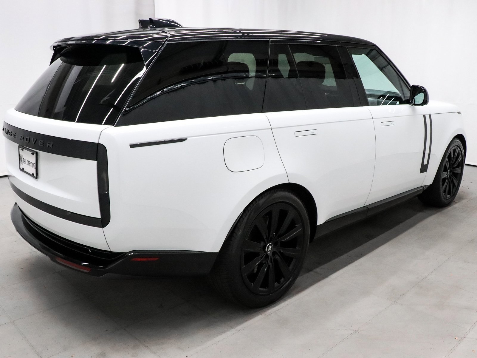 Used 2024 Land Rover Range Rover Autobiography image 6