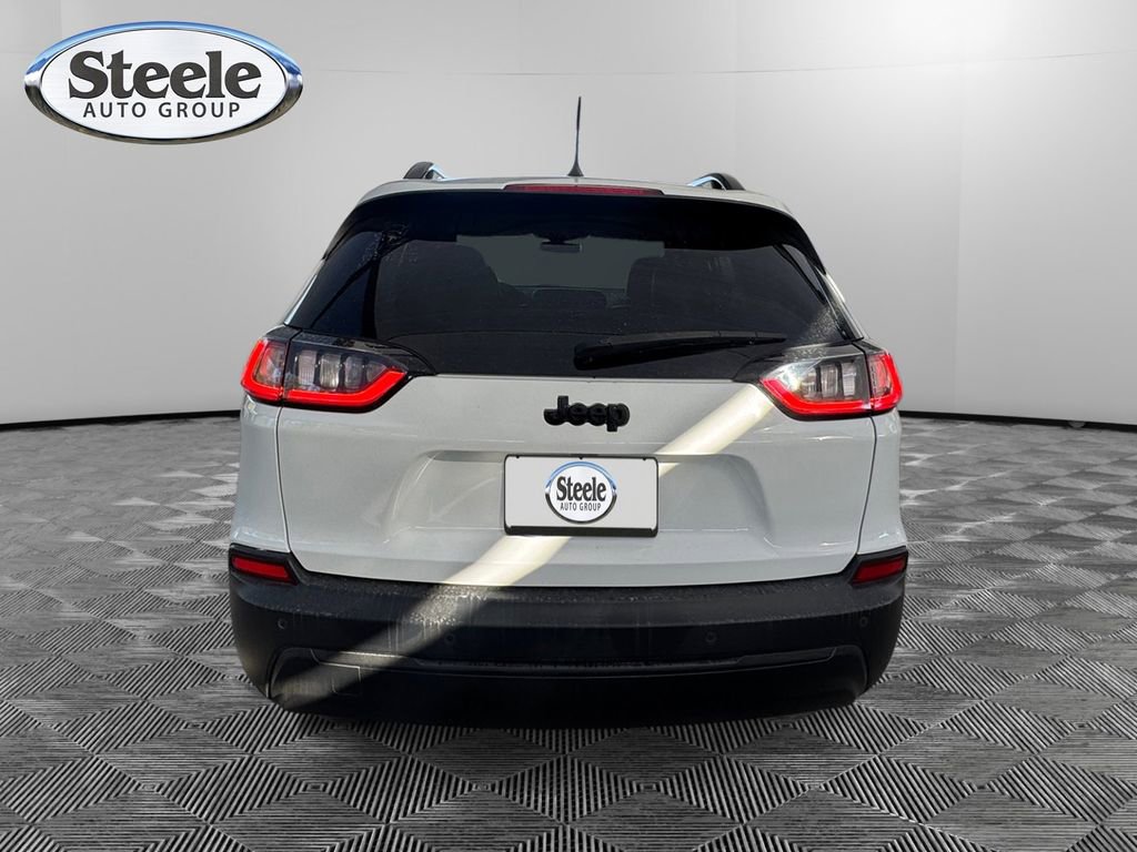 Used 2020 Jeep Cherokee Latitude Plus image 4