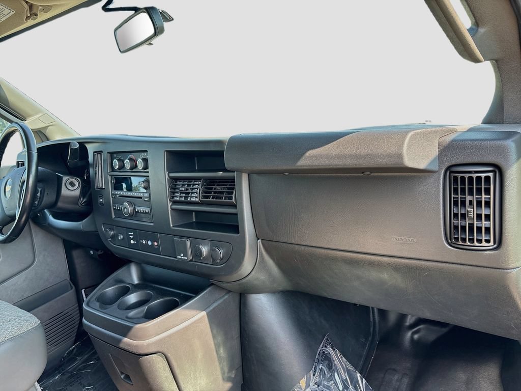 Used 2021 Chevrolet Express 3500 w/ Power Convenience Package RWD image 25