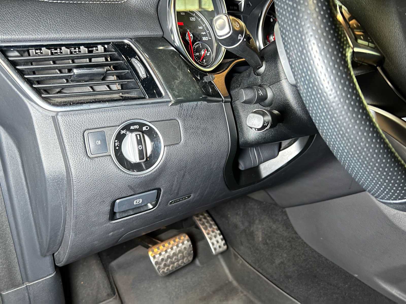 Used 2017 Mercedes-Benz GLE 43 AMG 4MATIC image 27