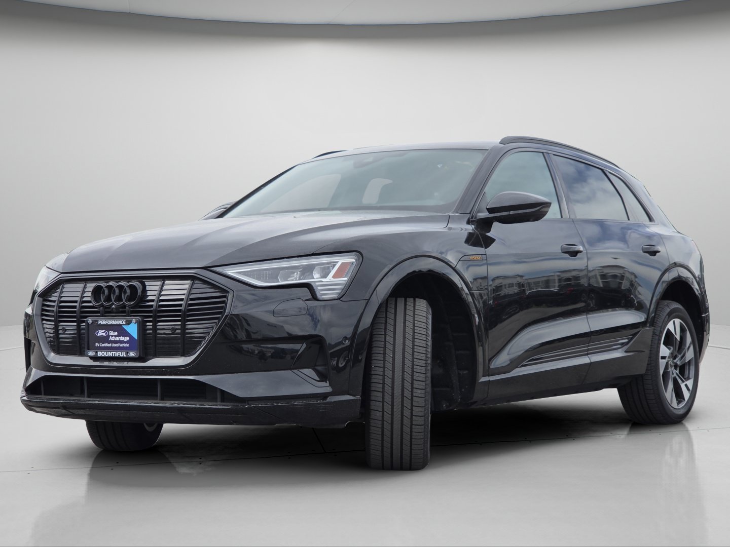 Used 2023 Audi e-tron Premium w/ Convenience Plus Package AWD/4WD image 18