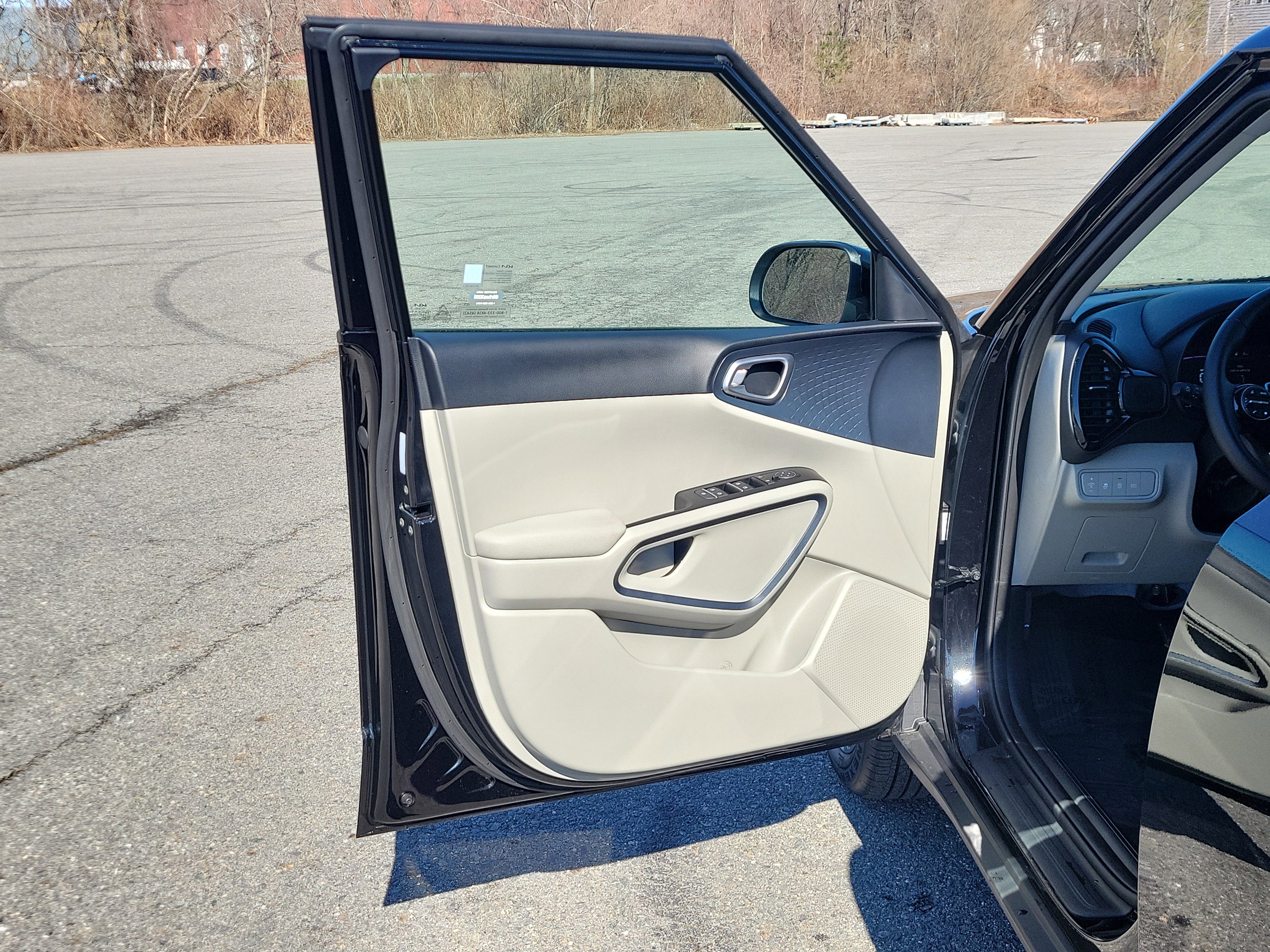 Used 2025 Kia Soul EX image 15