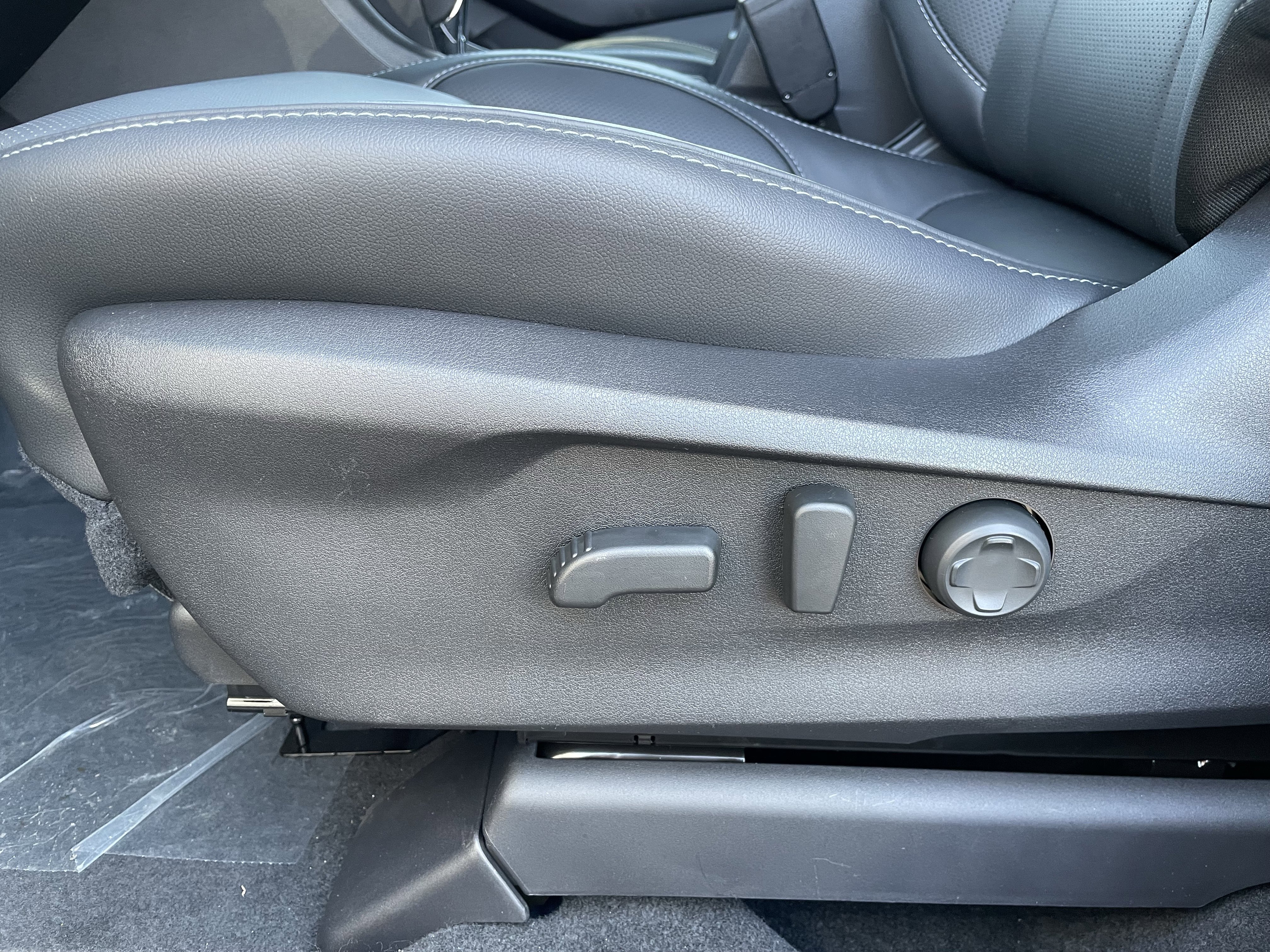 New 2025 Subaru Ascent Touring image 15