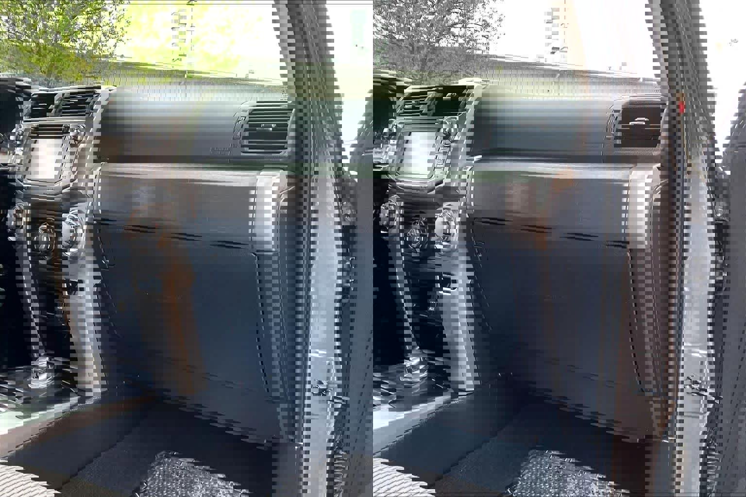 Used 2019 Toyota 4Runner SR5 image 18