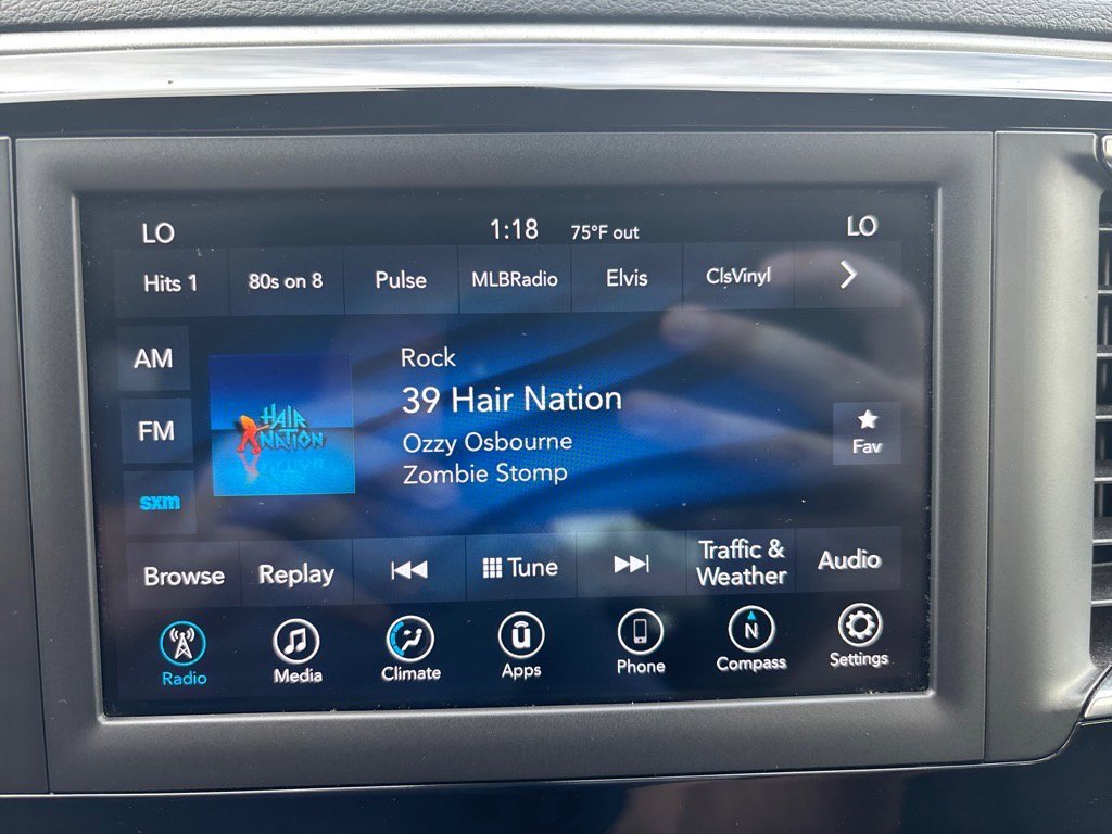 Used 2018 Chrysler Pacifica Touring Plus w/ S Appearance Package image 34