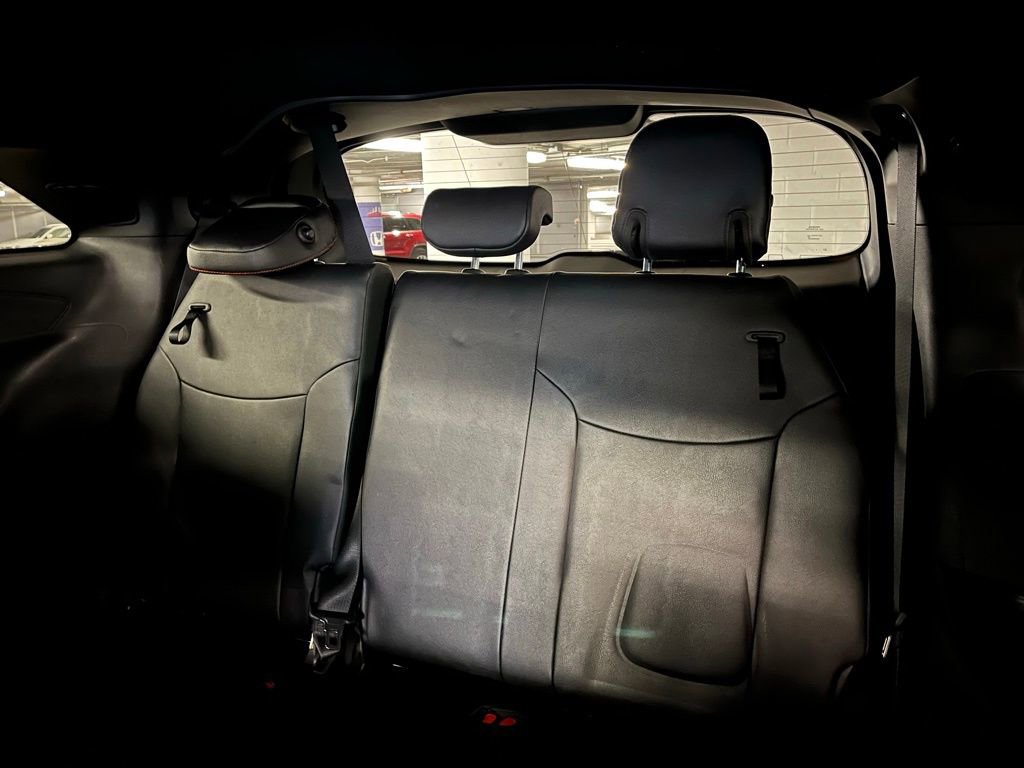 Used 2025 Toyota Sienna XSE image 22