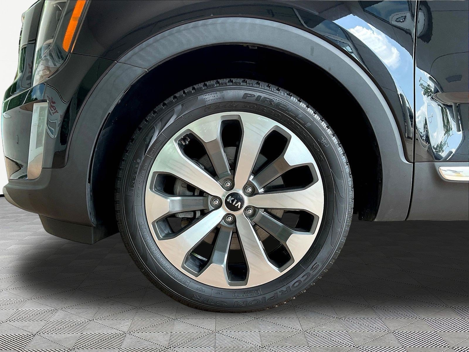 Used 2020 Kia Telluride EX w/ EX Premium Package FWD image 33