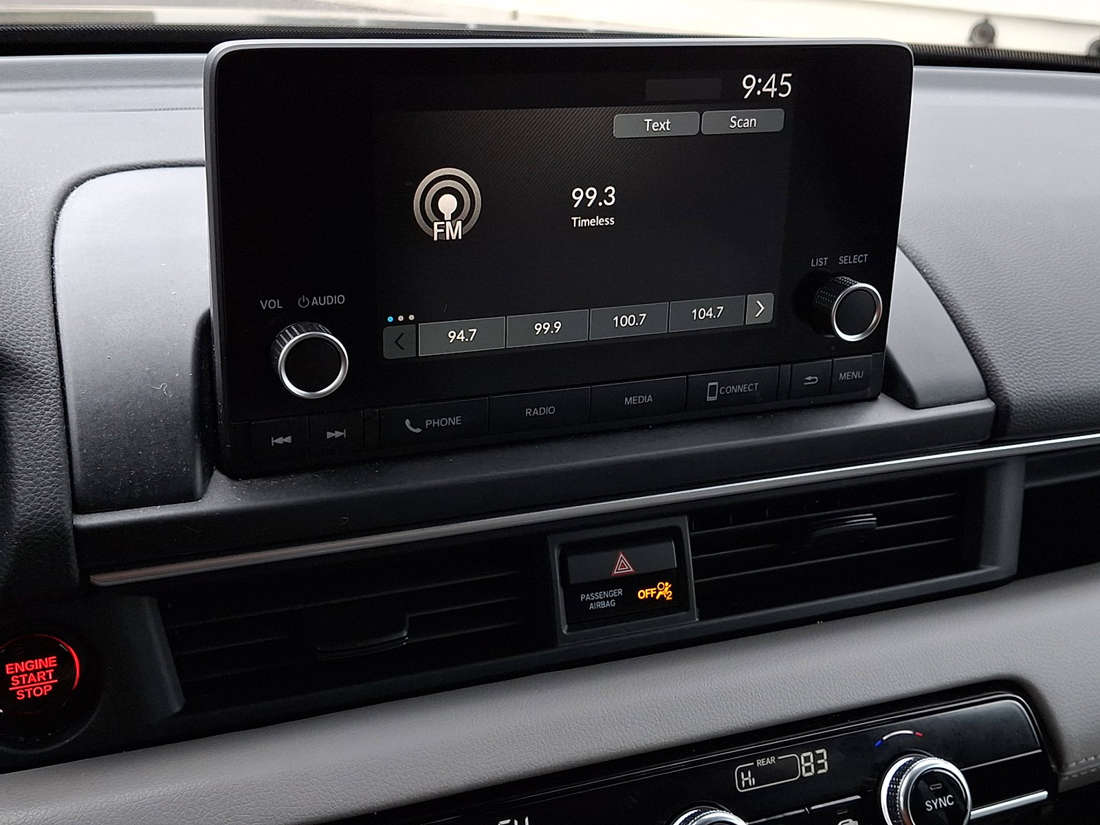 Used 2023 Honda Pilot LX image 18