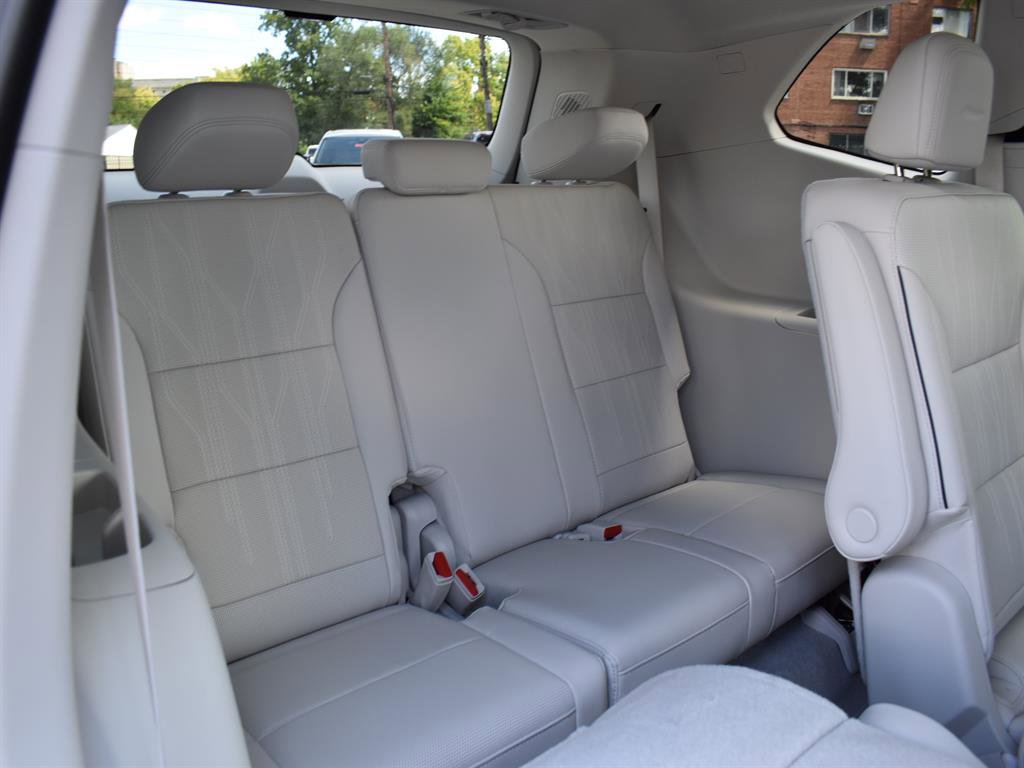 New 2026 Buick Enclave Avenir w/ Super Cruise Package image 7