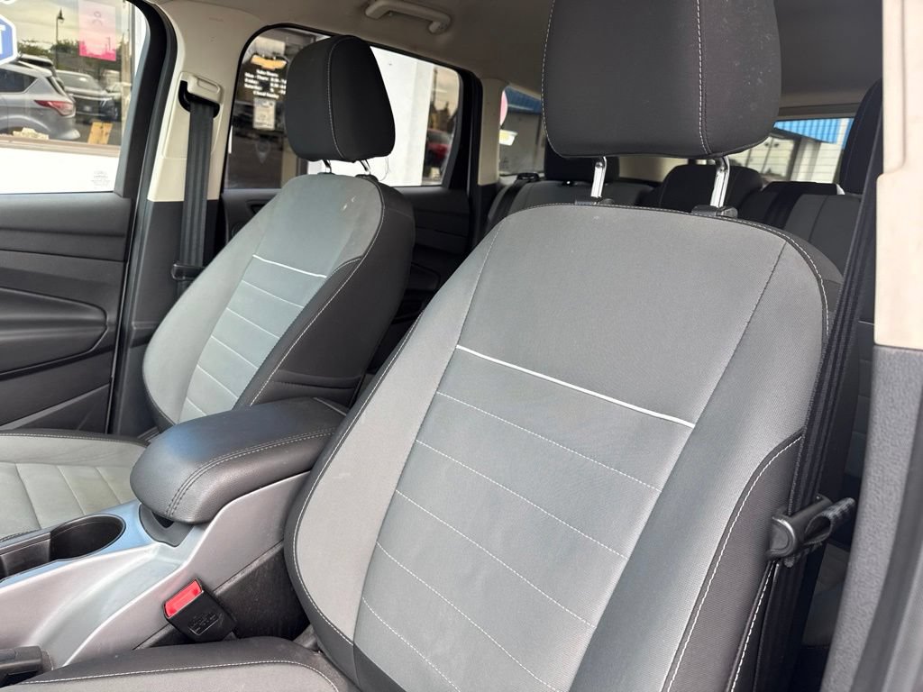 Used 2015 Ford Escape SE w/ Equipment Group 201A AWD/4WD image 33