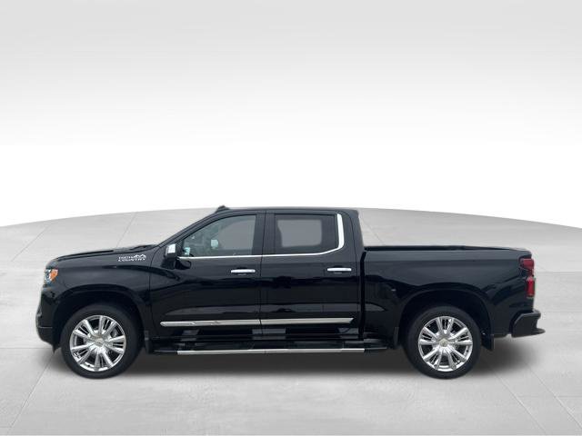 Used 2026 Chevrolet Silverado 1500 High Country w/ High Country Premium Package AWD/4WD image 2