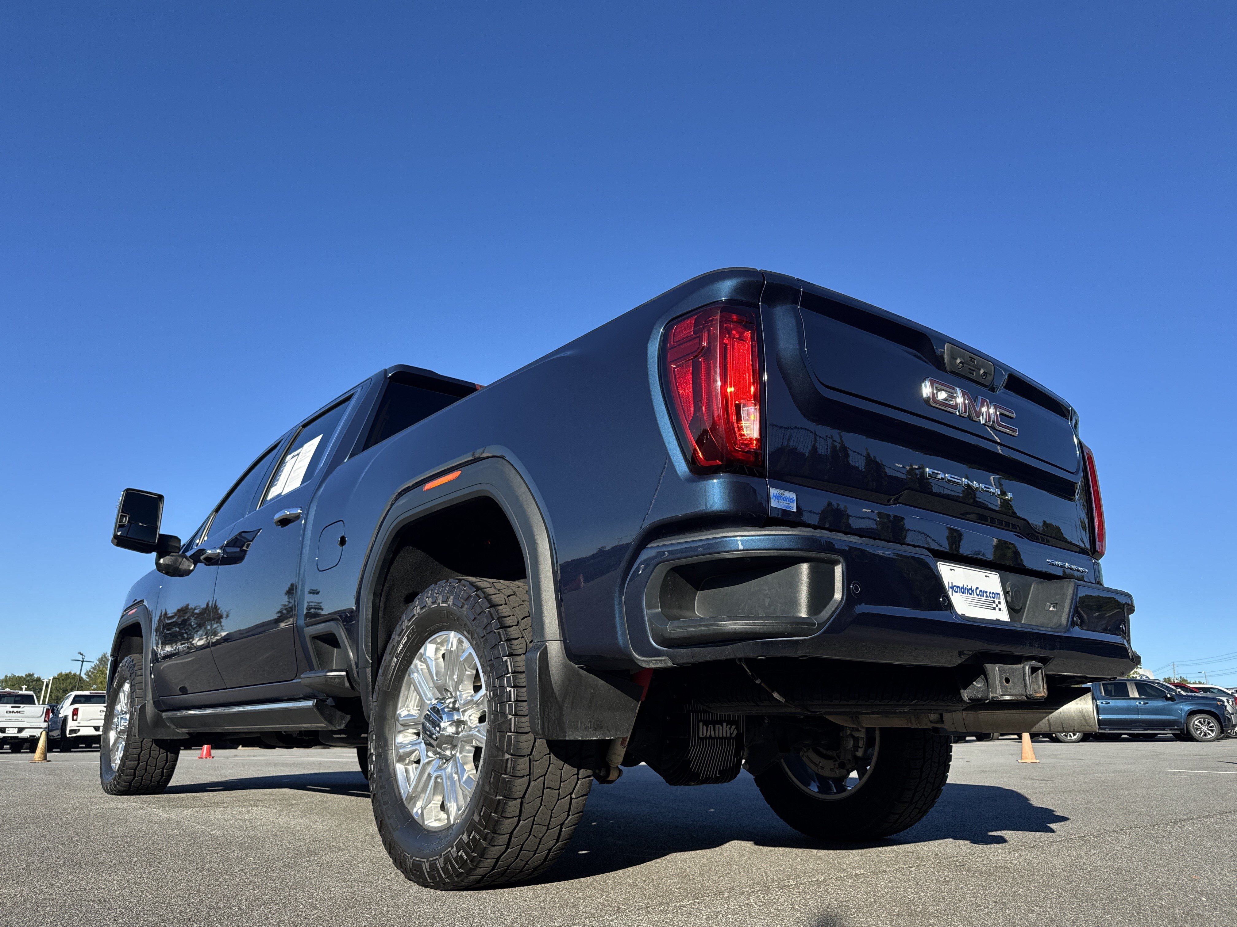 Used 2021 GMC Sierra 2500 Denali w/ Denali Ultimate Package AWD/4WD image 8