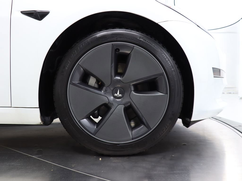 Used 2023 Tesla Model 3 Standard Range image 42