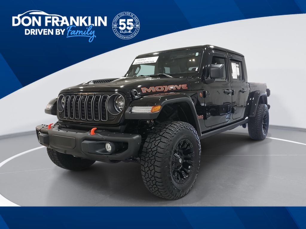 Used 2025 Jeep Gladiator Mojave image 1