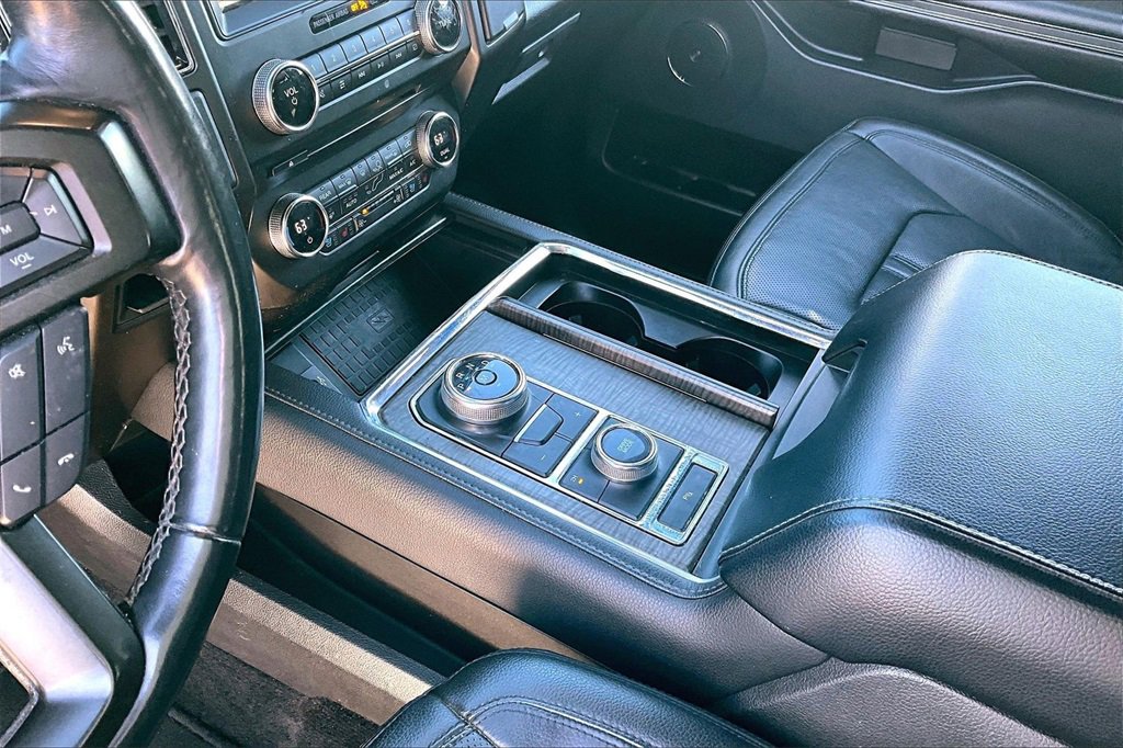 Used 2018 Ford Expedition Limited w/ Equipment Group 301A image 14