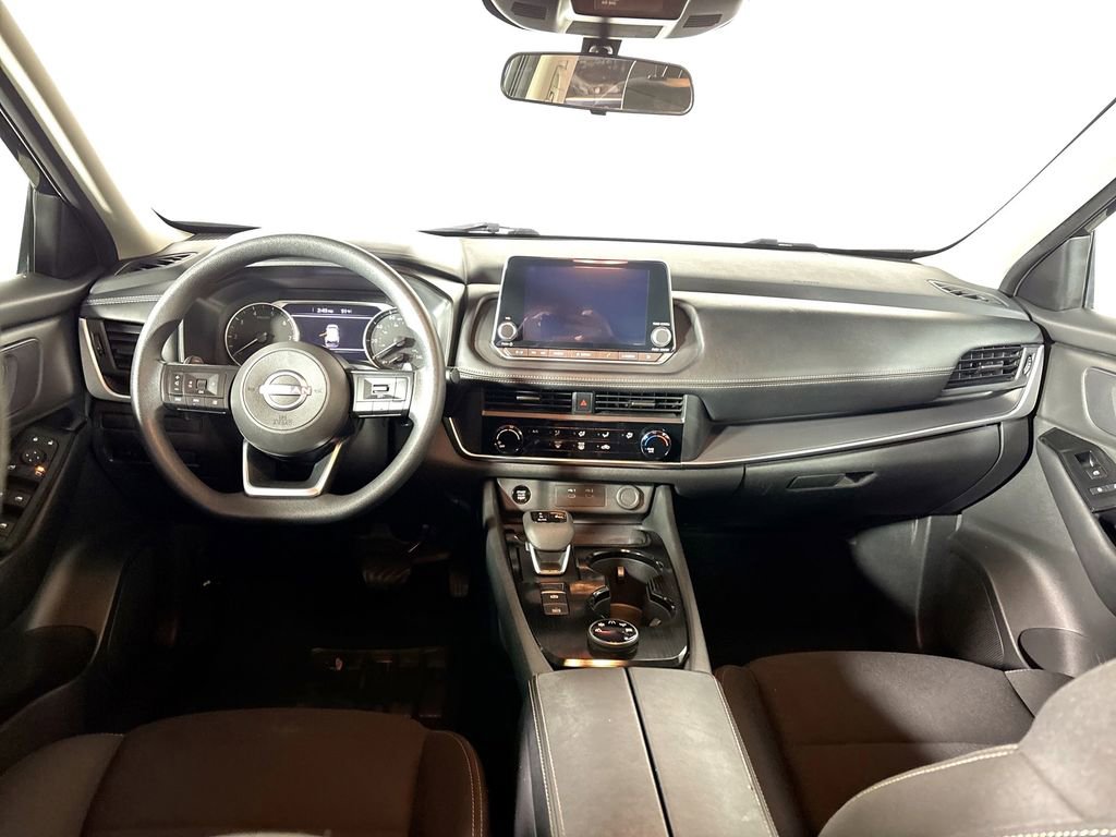 Used 2024 Nissan Rogue S image 12
