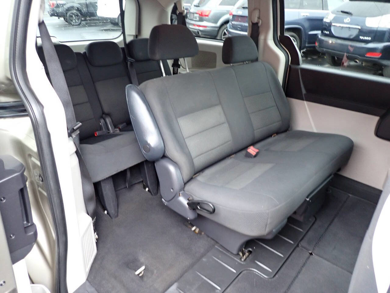 Used 2008 Dodge Grand Caravan SE w/ PWR Window Group image 11