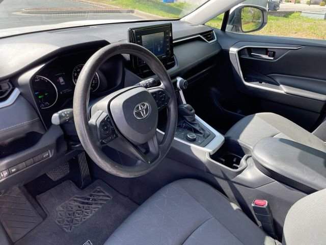 Used 2022 Toyota RAV4 XLE w/ Convenience Package image 12