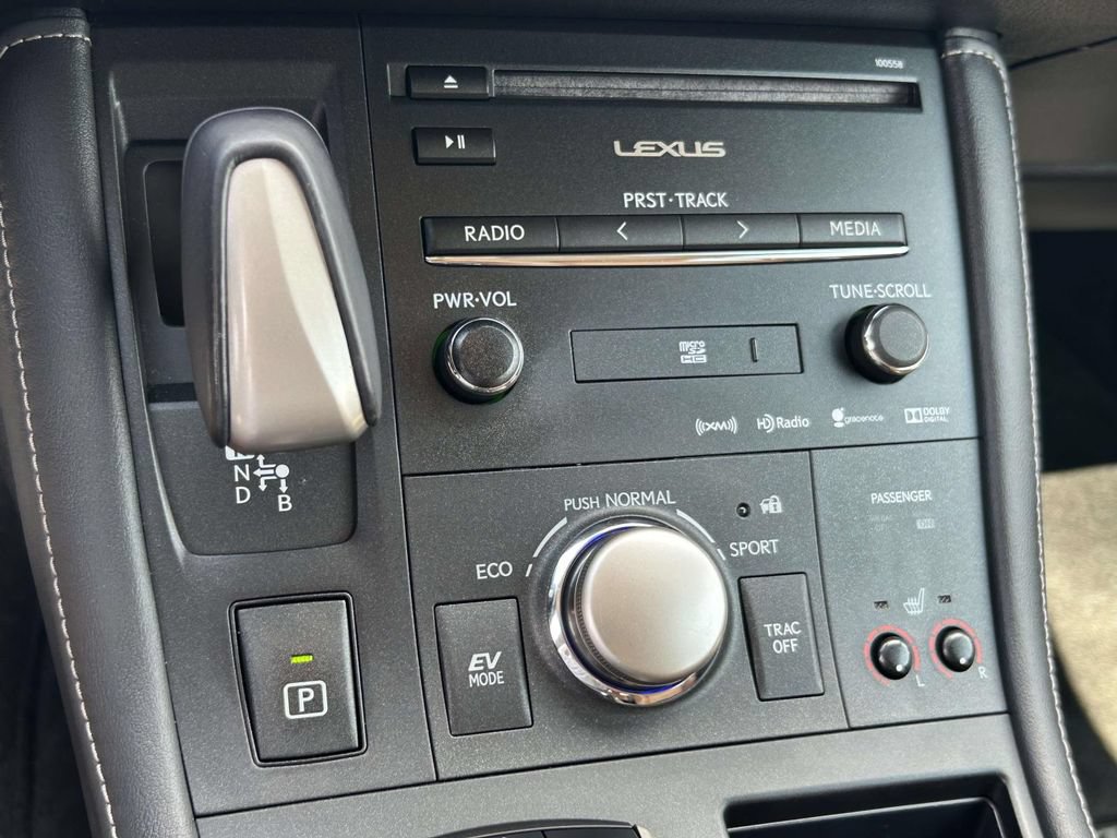 Used 2016 Lexus CT 200h w/ Navigation Package FWD image 21