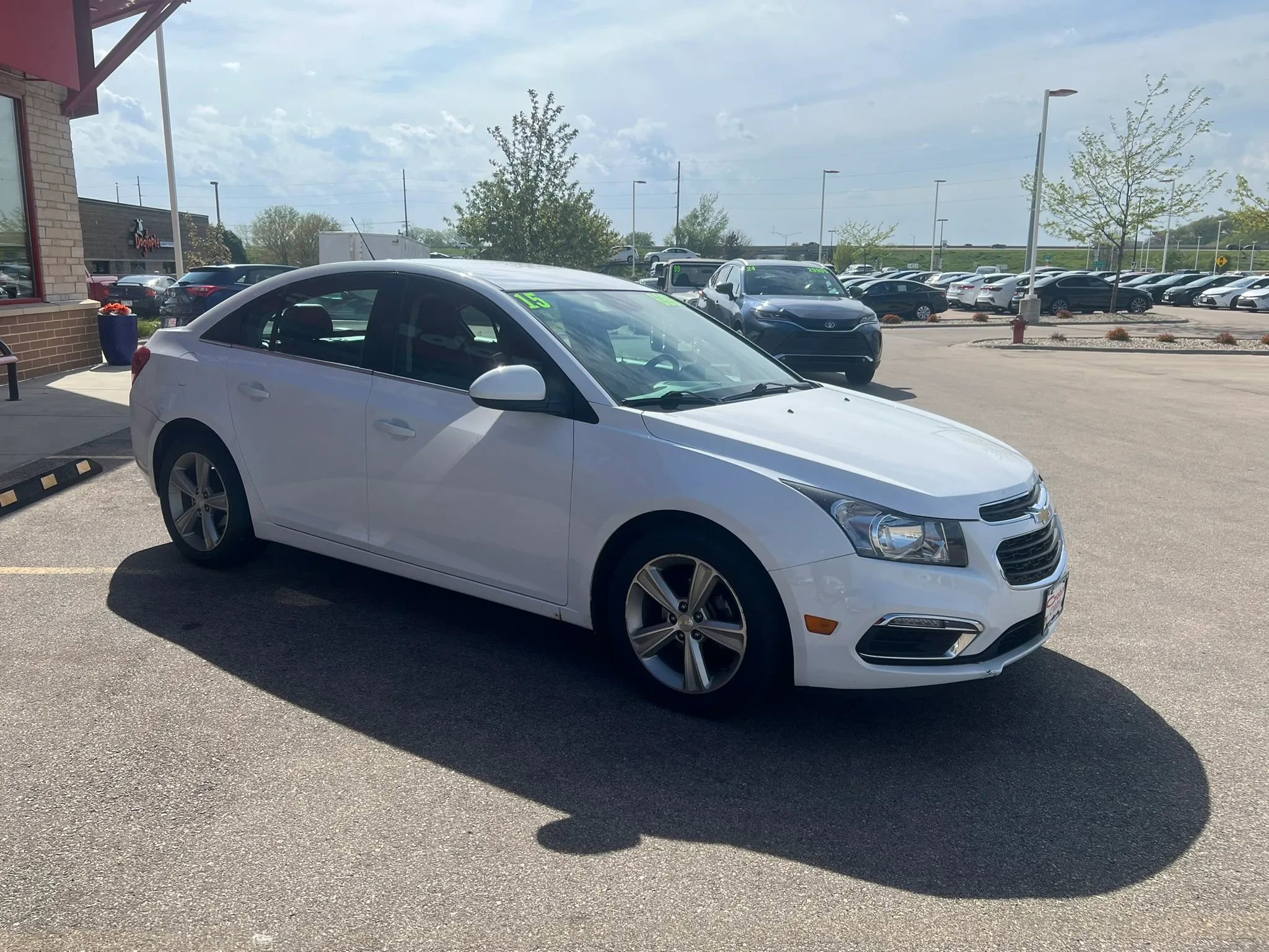 Used 2015 Chevrolet Cruze LT FWD image 3