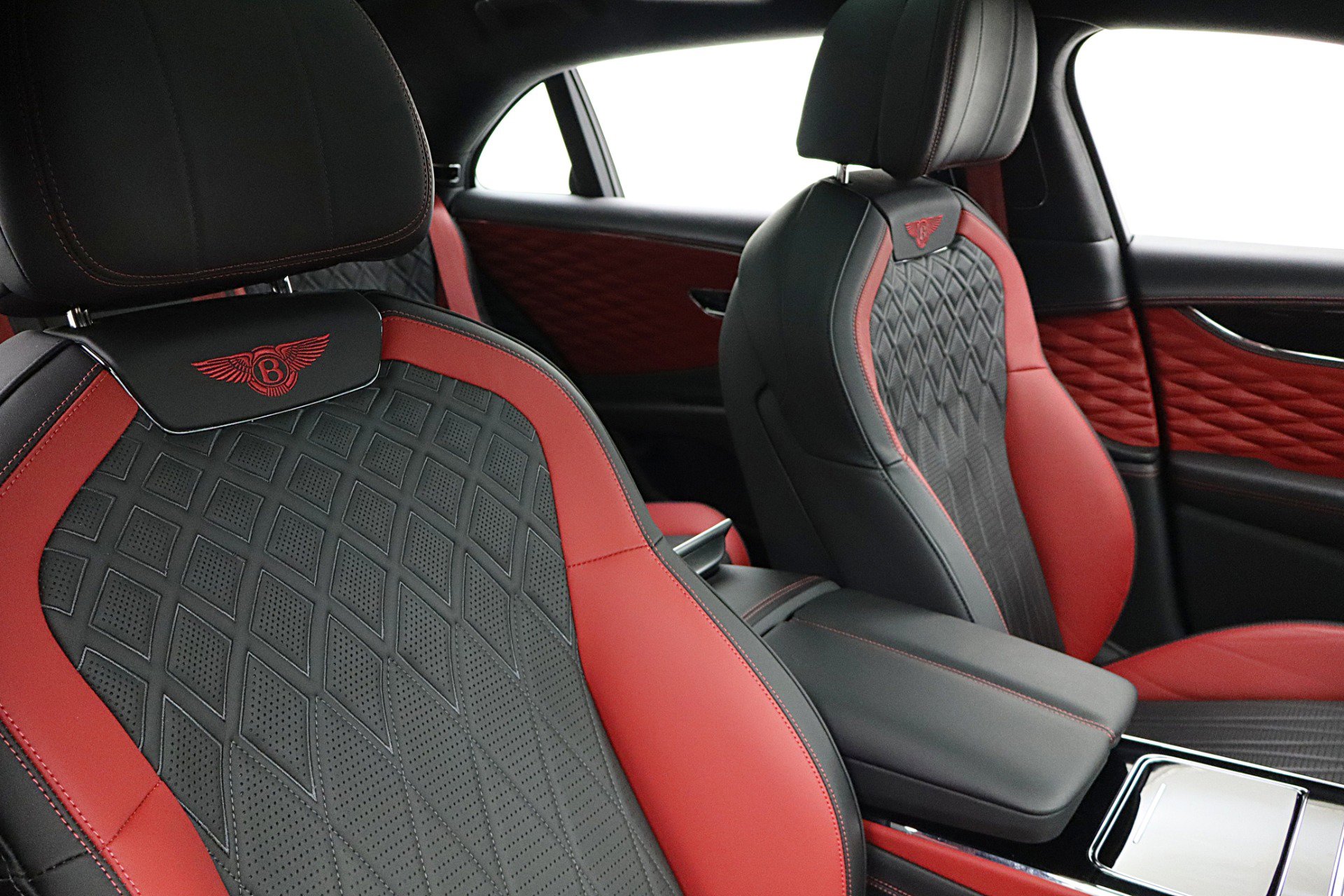 Certified 2023 Bentley Flying Spur S V8 AWD/4WD image 38