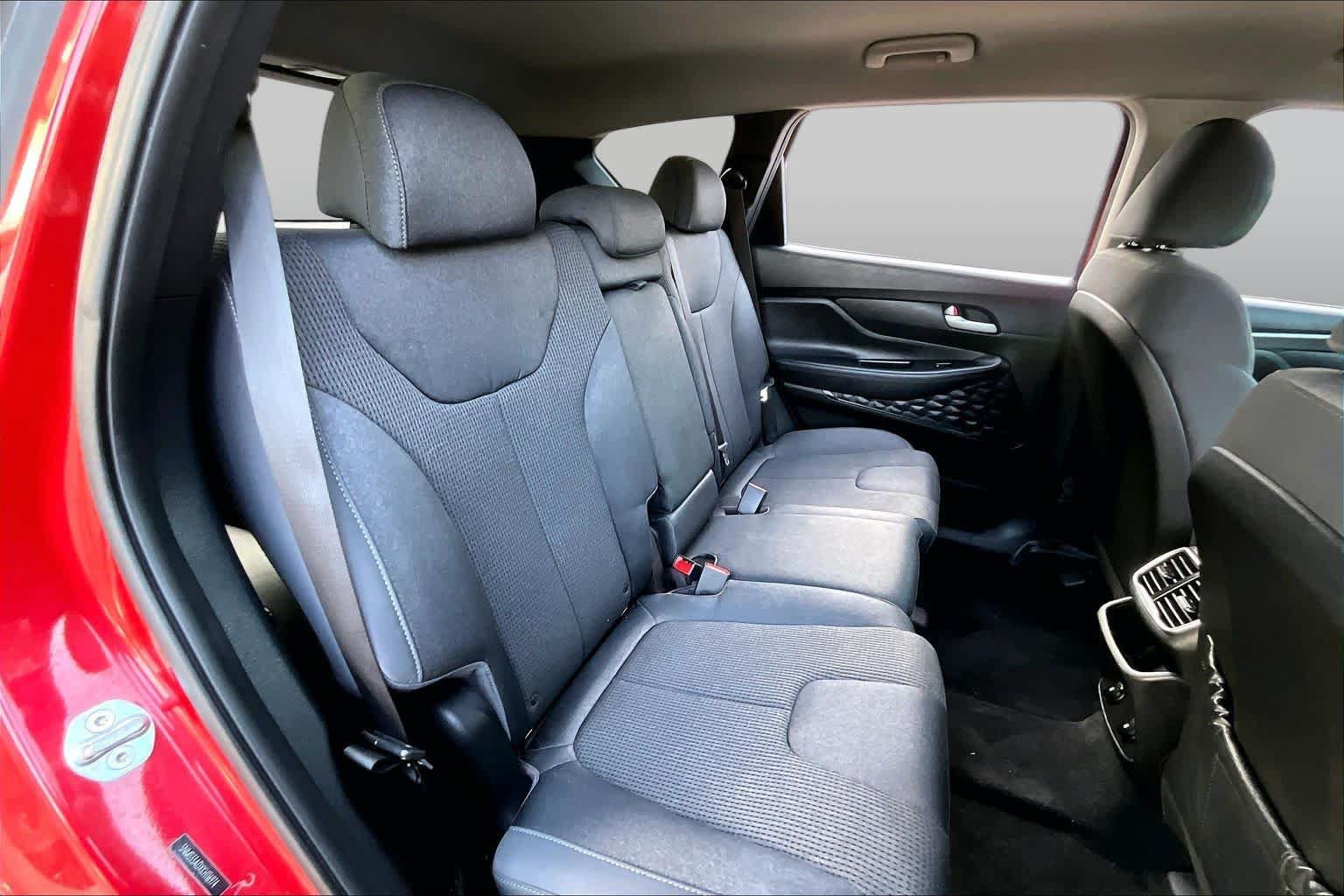 Used 2019 Hyundai Santa Fe SEL FWD image 19